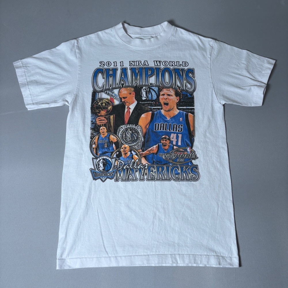 Game Changer Dallas Mavericks 2011 NBA World Champions Dirk Nowitzki T-Shirt M